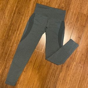 NVGTN contour dark heather green leggings